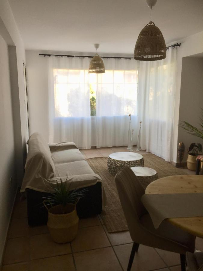 Vangelios Apartments Пафос Экстерьер фото